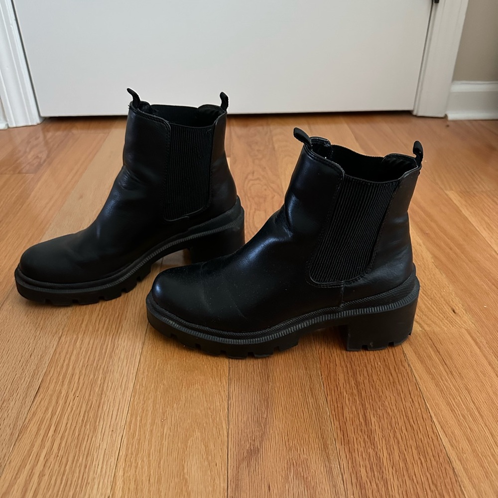Women’s Black Short Boot